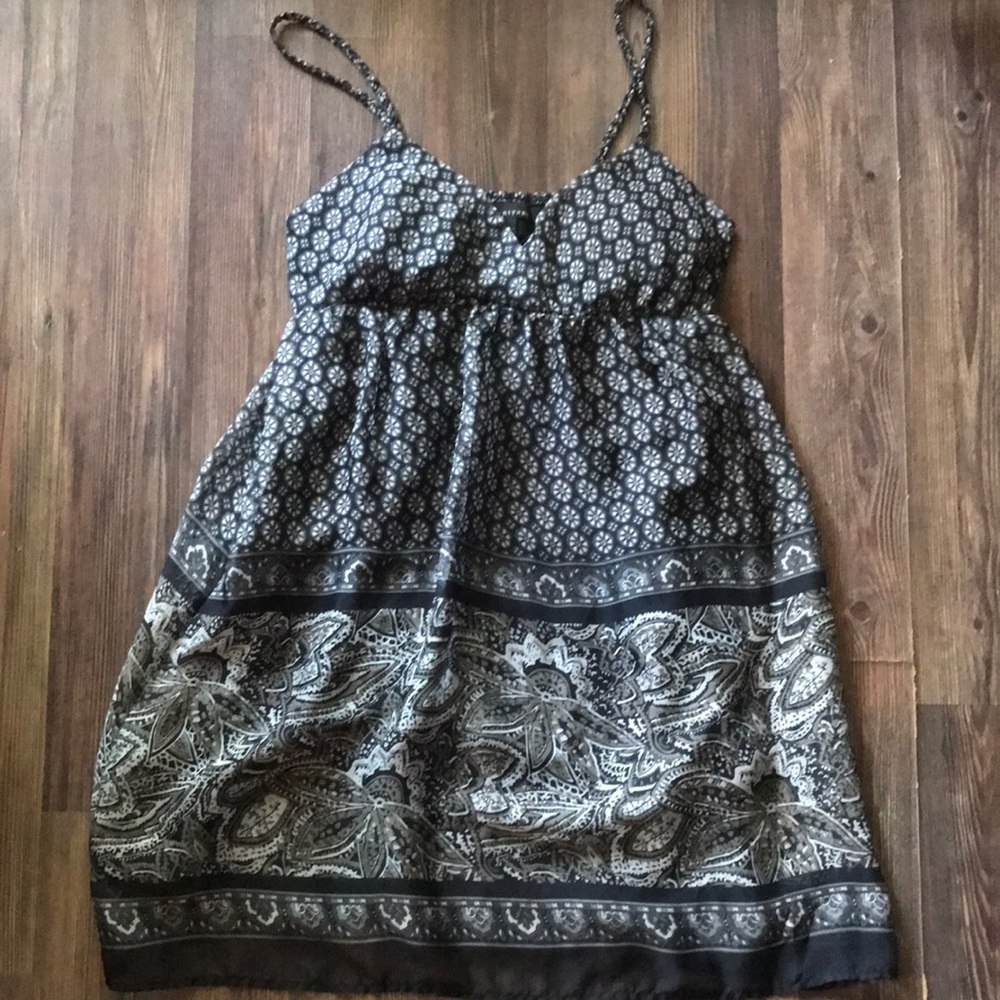 Cute flowy dress